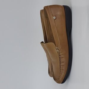 Women's Johnston & Murphy Tan Leather Slide on Loafer
